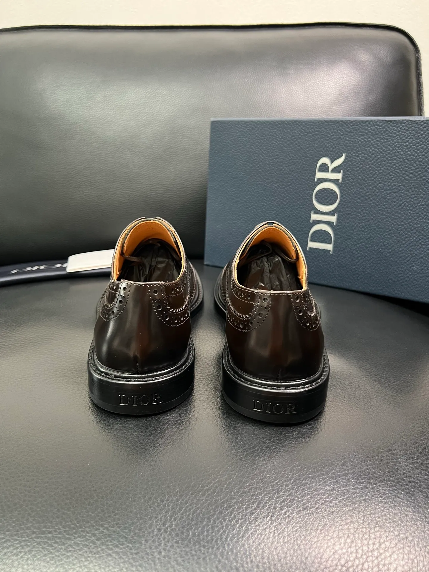 Men's shoes 💰940 Dior top purchasing agent, synchronized with Dior counters, original factory configuration, imported Italian cowhide, fully imported water-dyed cowhide lining, sole: original factory special supply, original sole super comfortable, original factory follow-up order 🔍🔍High quality, welcome to compare, code number 39-44 (can be ordered 38 45 46) 85868